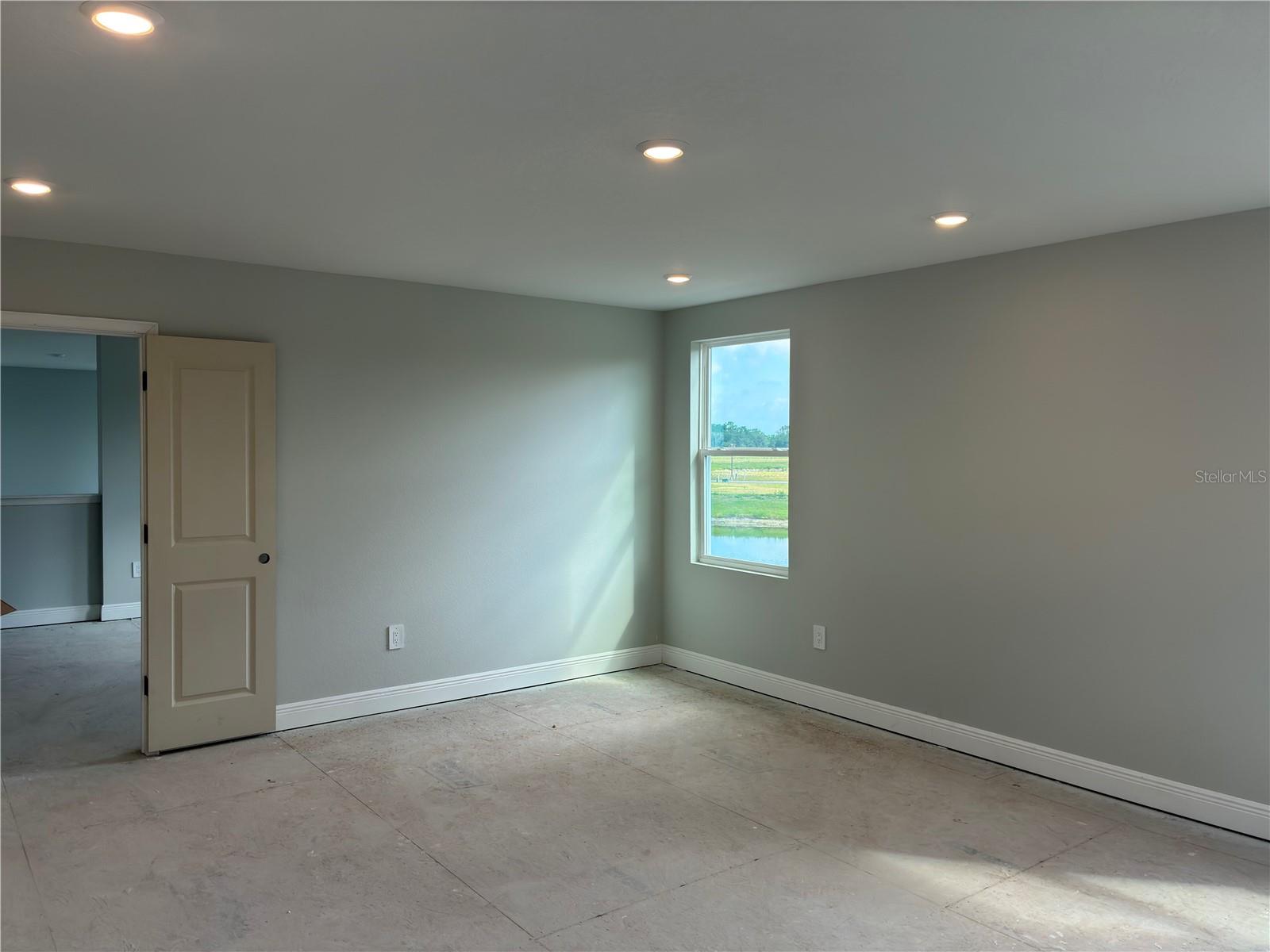 OAKFIELD TRAILS WEST - Residential