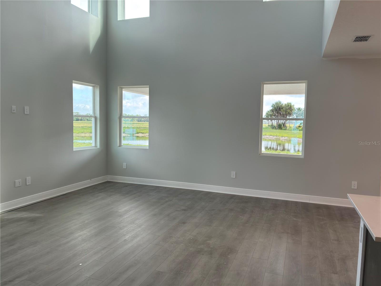 OAKFIELD TRAILS WEST - Residential
