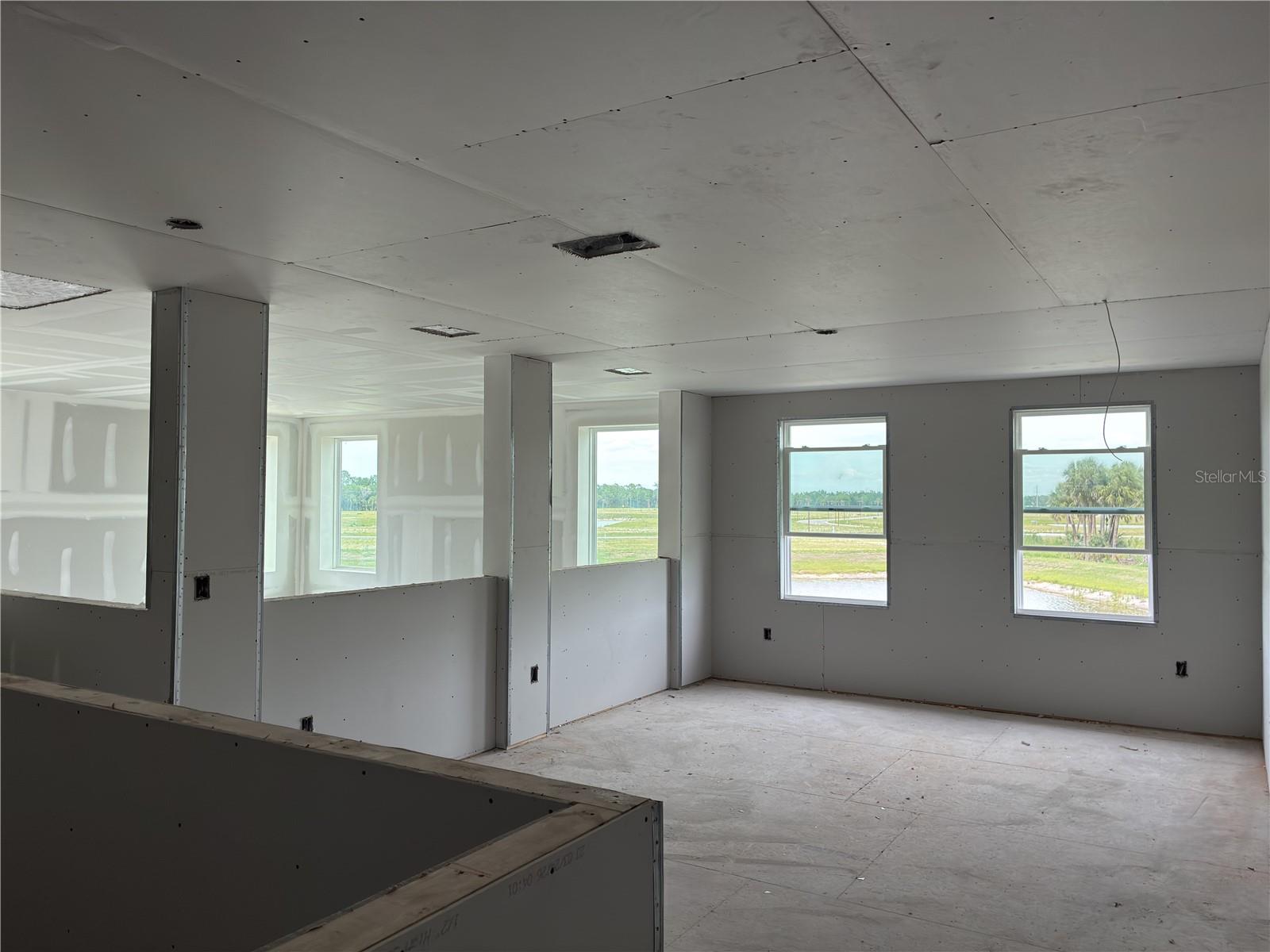 OAKFIELD TRAILS WEST - Residential