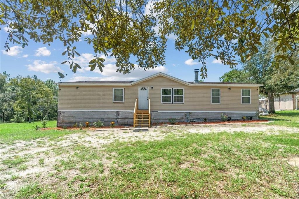 Photo of 13120 SW 90th Street, Dunnellon, FL 34432 (MLS # OM706329)