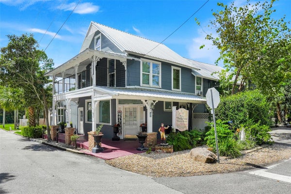 7306 EARLWOOD AVE, MOUNT DORA, FL 32757 - Image 2e2f4fccf63f87da101ce4926b8e755a/1761503931