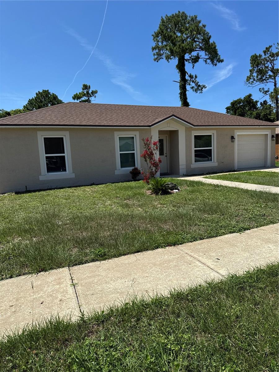 Welcome home to this beautifully renovated 3 bedroom, 2 bathroom residence located in the heart of Daytona Beach. From the moment you step inside, you'll be greeted by a fresh, modern interior filled with natural light and stylish finishes. The open-concept living space is ideal for both relaxing after a long day and entertaining friends or family on the weekends. Every detail of this home has been thoughtfully updated to provide a comfortable and inviting atmosphere.
This rental features three spacious bedrooms and two full bathrooms, offering plenty of room for your lifestyle needs. The kitchen is bright and functional, flowing seamlessly into the living and dining areas. As an added bonus, the home includes a full-size washer and dryer, giving you the ease and convenience of in-home laundry.
Situated in a quiet and friendly neighborhood, this home is just minutes away from Daytona’s best shopping malls, restaurants, and entertainment options. With quick access to major highways like I-95, commuting to work or exploring nearby cities becomes a breeze. Whether you’re heading to the beach or running errands, everything you need is right at your fingertips.
Don't miss the chance to rent this stunning, move-in-ready home in one of Daytona Beach’s most convenient locations. Call or text today to schedule a private showing and make this beautiful property your new home!