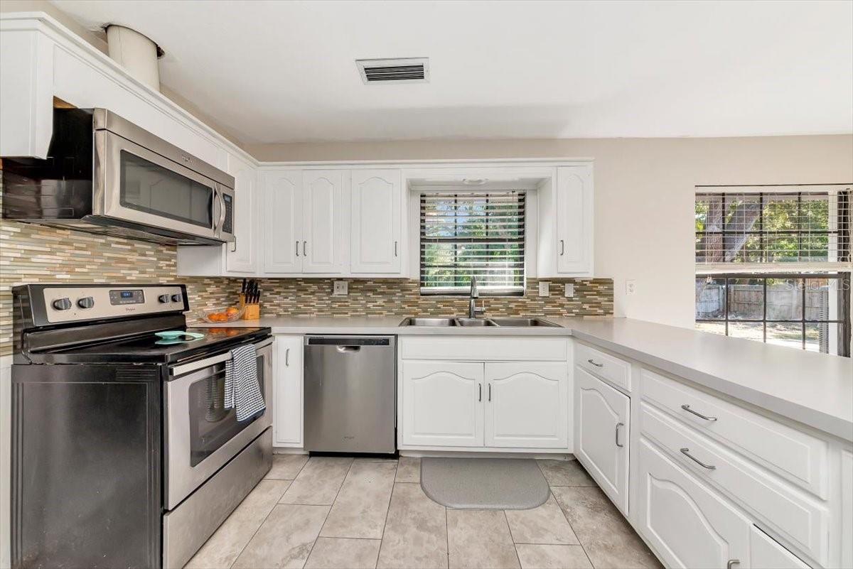 1861 RIVIERA CIRCLE