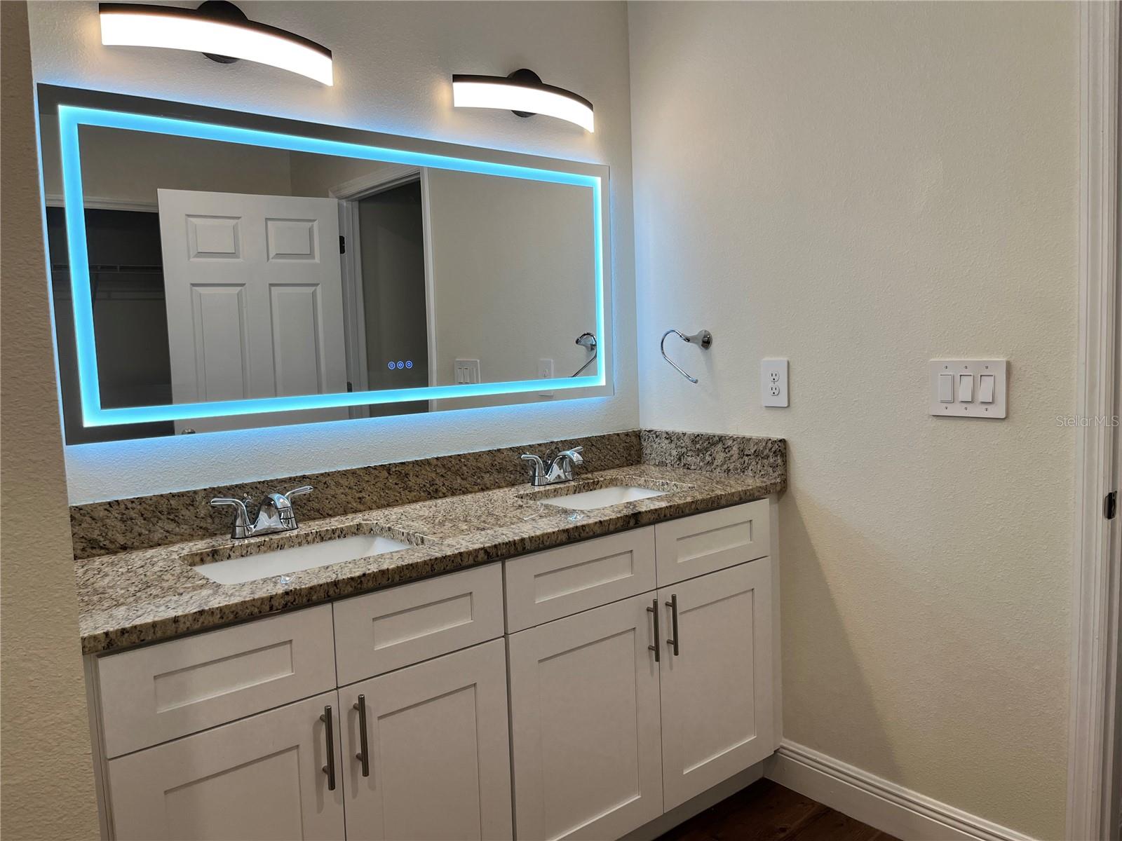 SUN N LAKE - Residential