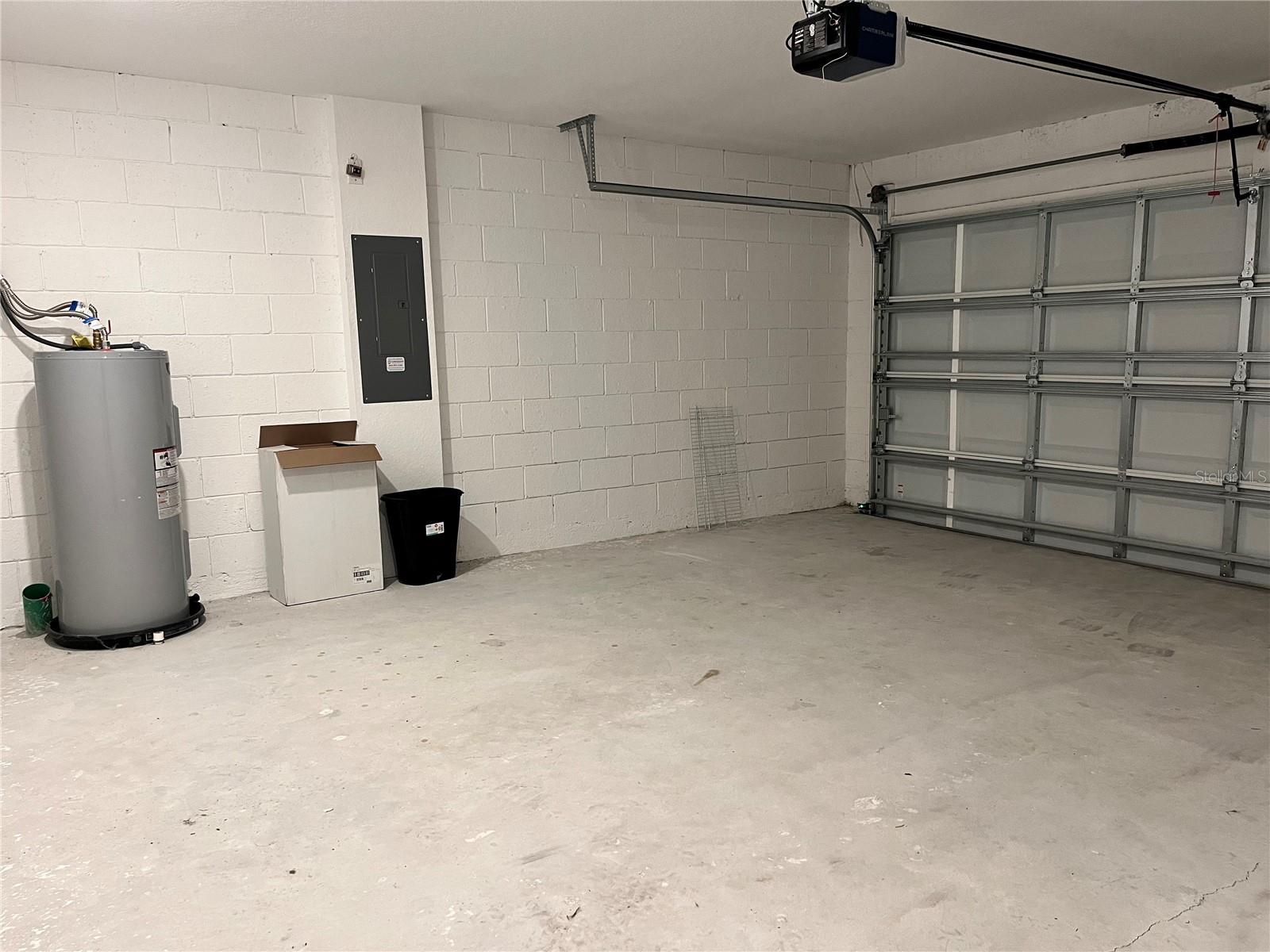 SUN N LAKE - Residential