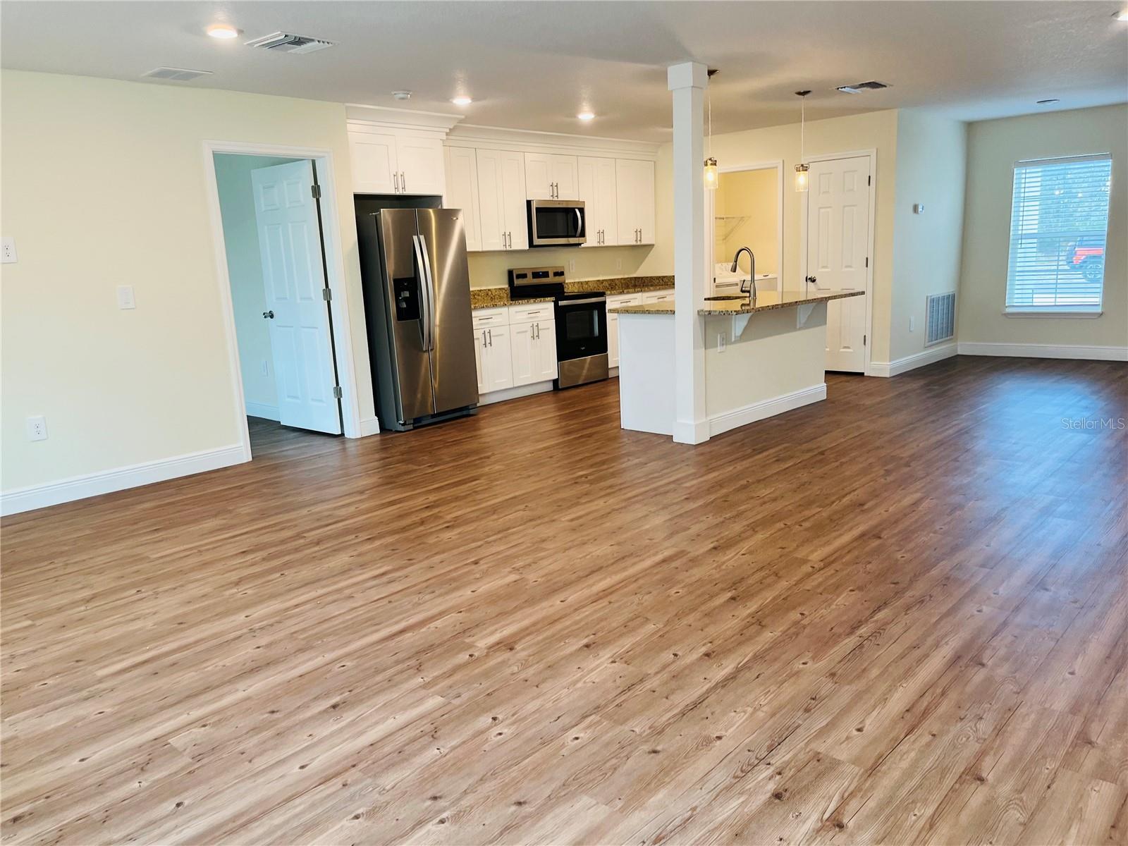 SUN N LAKE - Residential