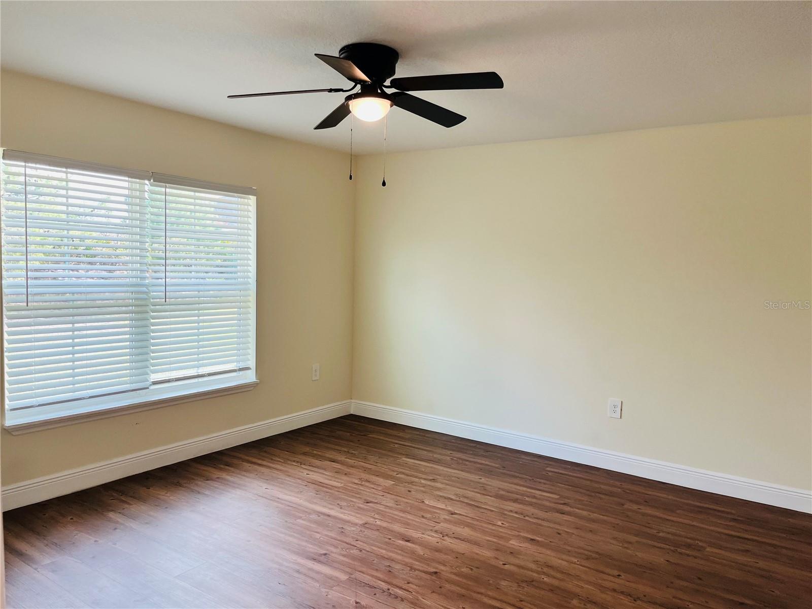 SUN N LAKE - Residential