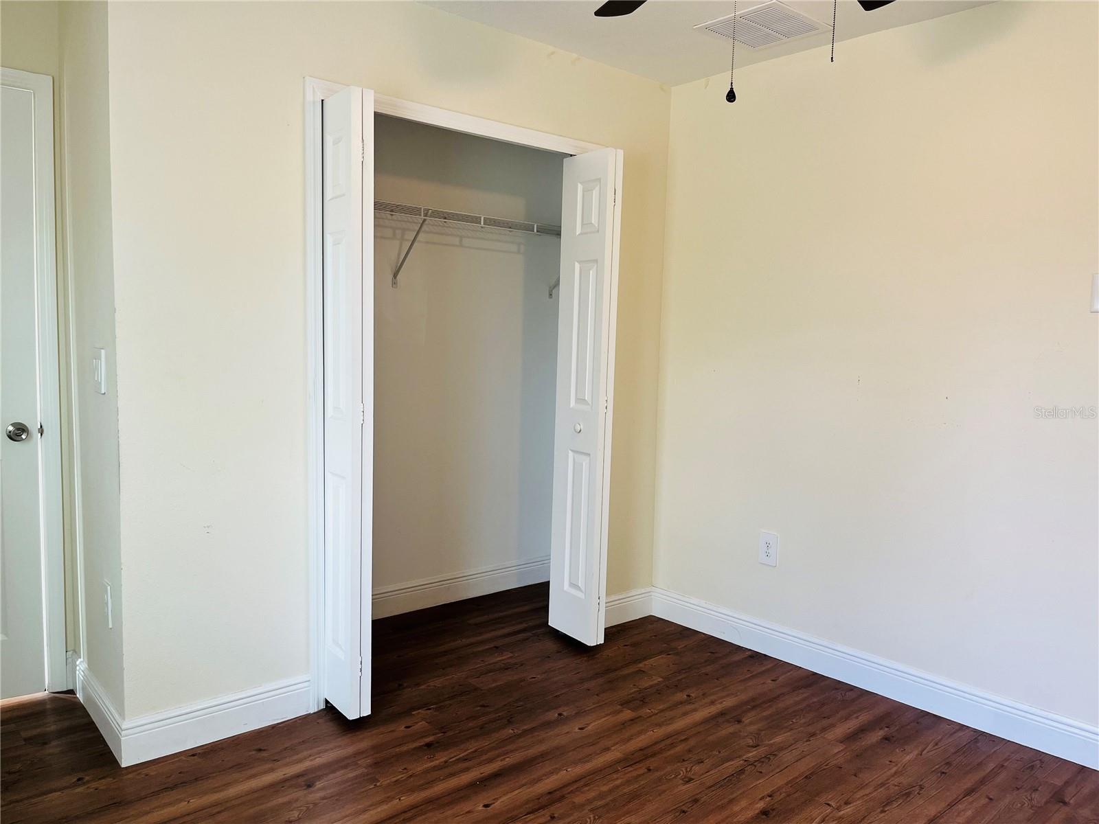 SUN N LAKE - Residential