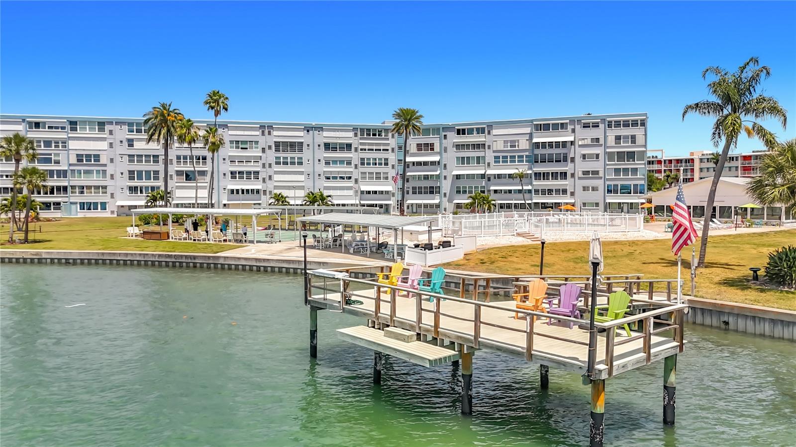 SHORE TOWERS BLDG - Residential