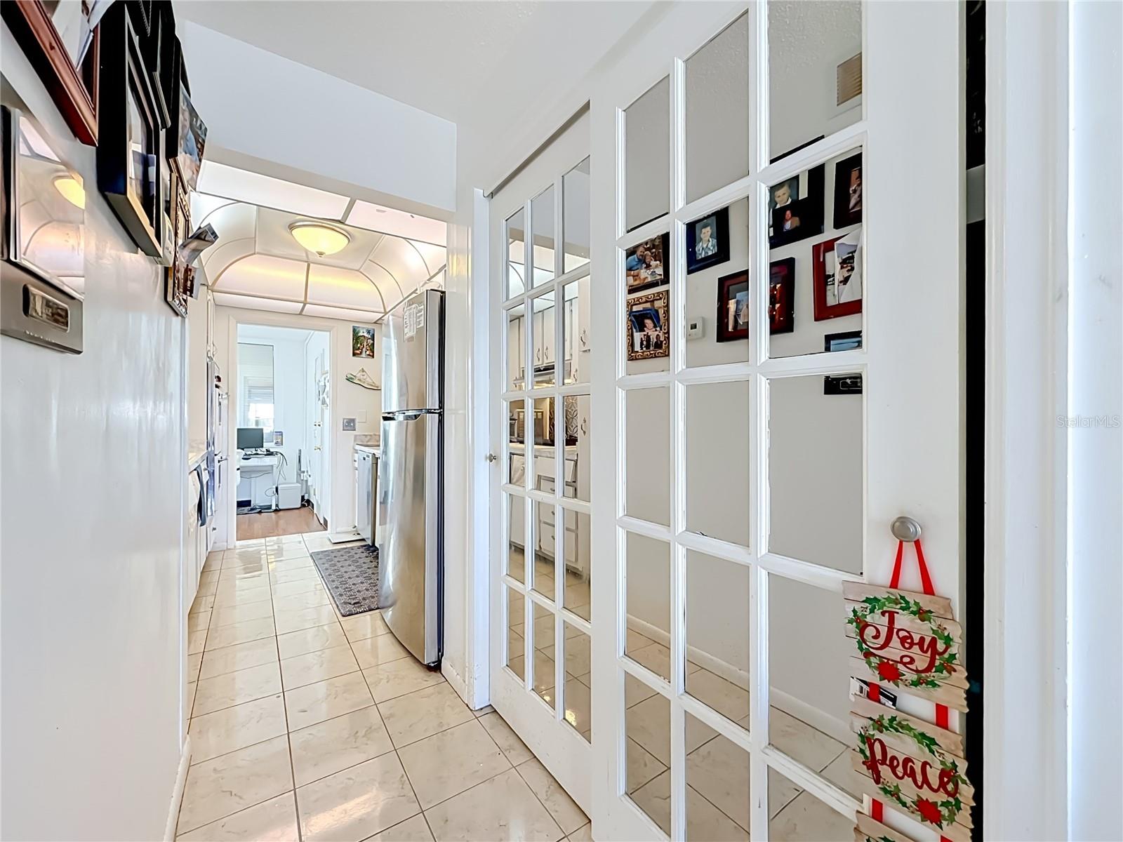 SHORE TOWERS BLDG - Residential