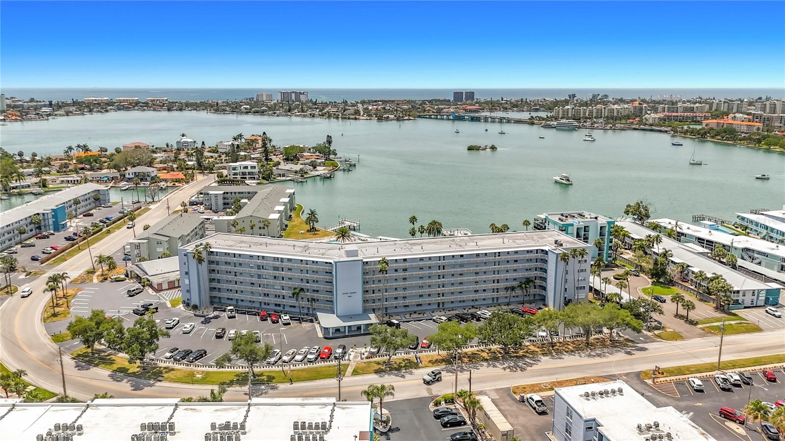 SHORE TOWERS BLDG - Residential