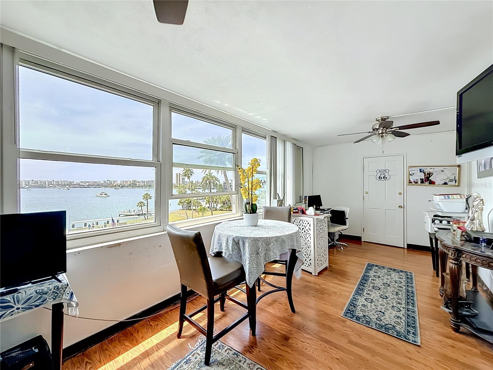 SHORE TOWERS BLDG - Residential