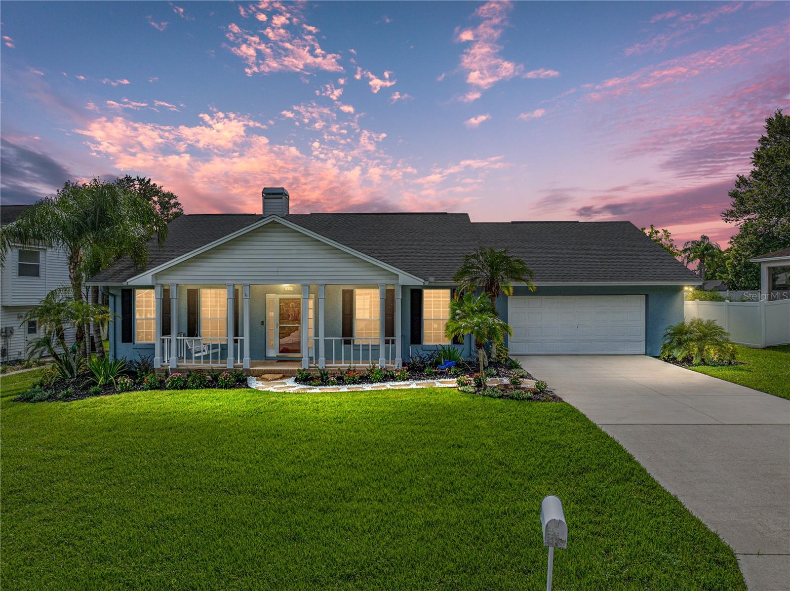 View LAKELAND, FL 33813 house