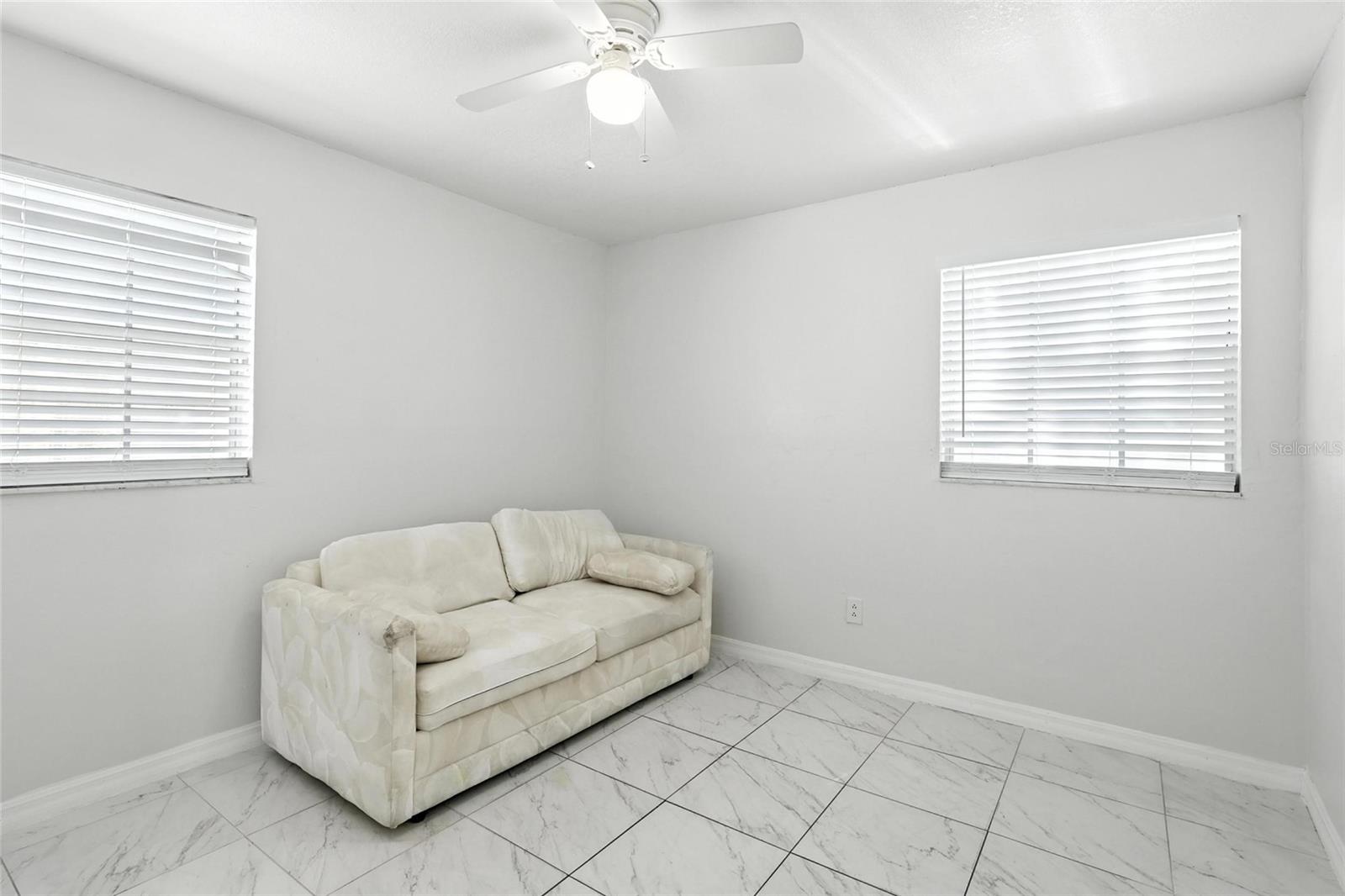 CENTRAL CORTEZ PLAZA - Residential