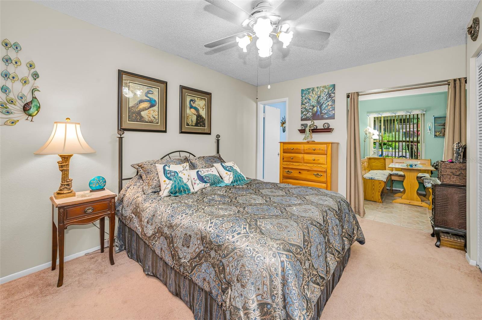 ON TOP OF THE WORLD - Residential