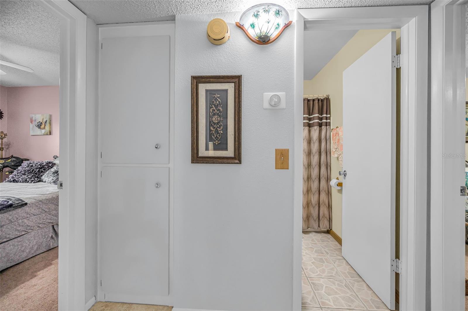 ON TOP OF THE WORLD - Residential