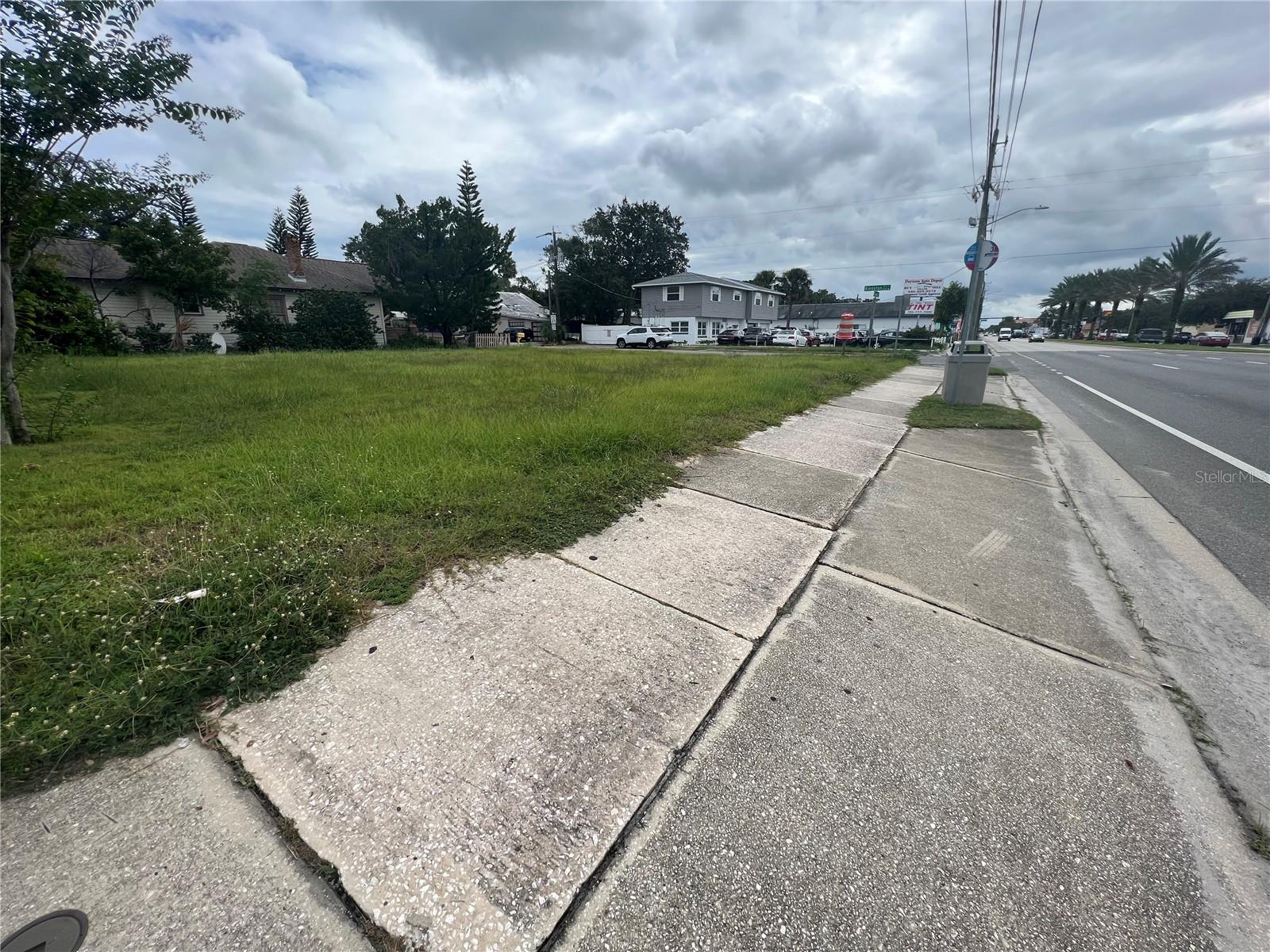 HIGHLAND PARK KINGSTON - Land