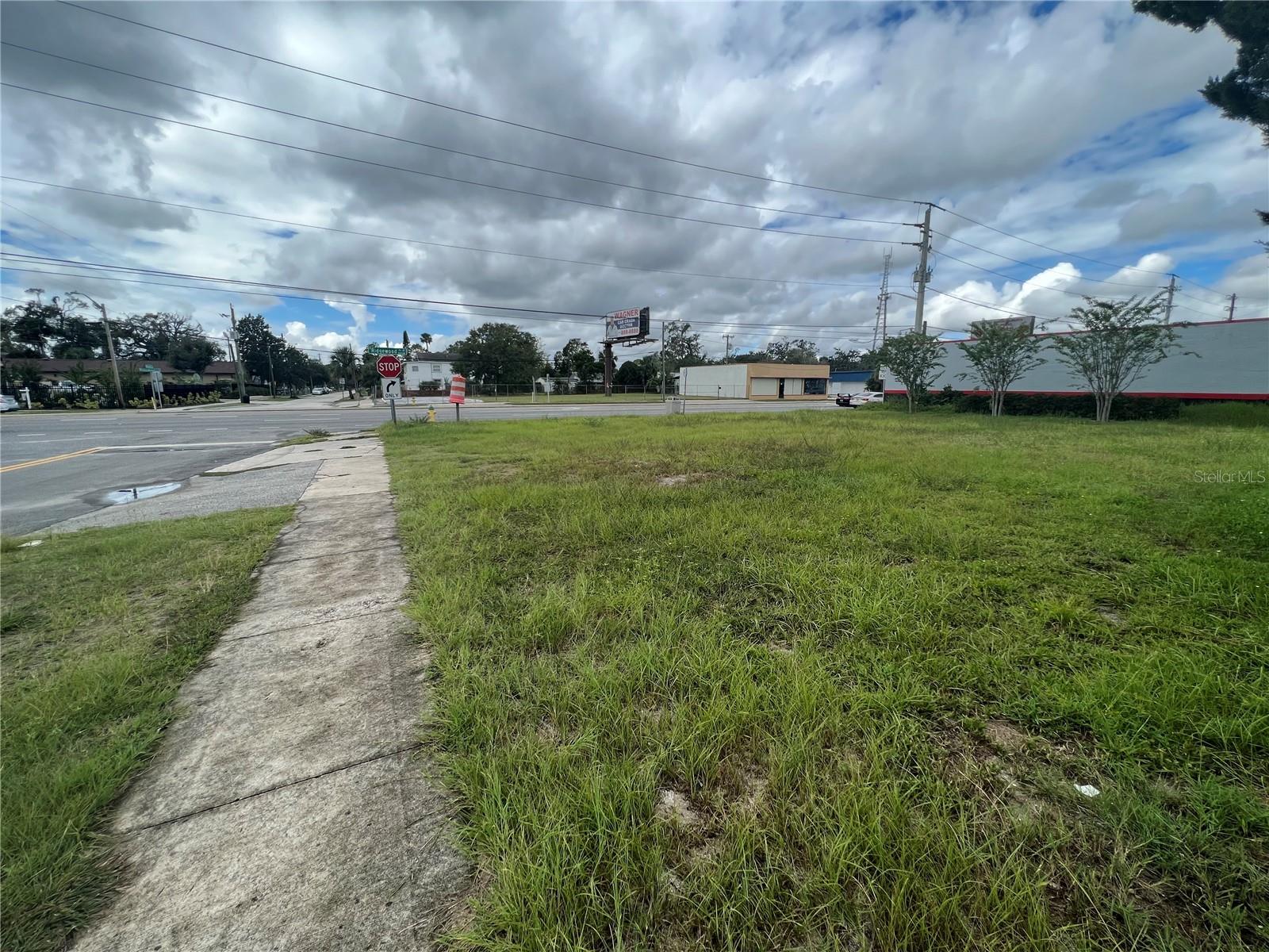 HIGHLAND PARK KINGSTON - Land