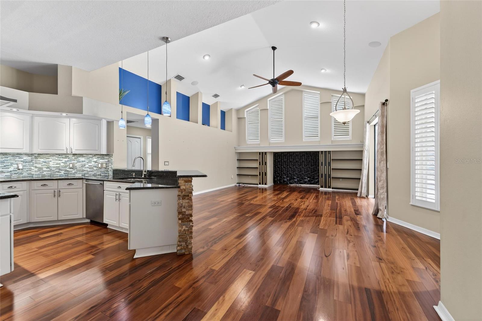 CANTERBURY OAKS - Residential