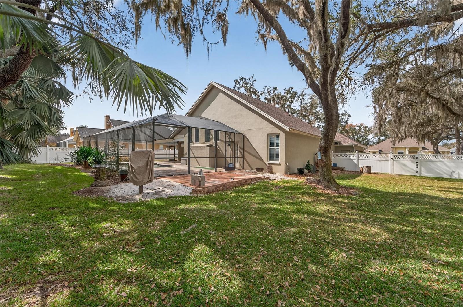 CANTERBURY OAKS - Residential