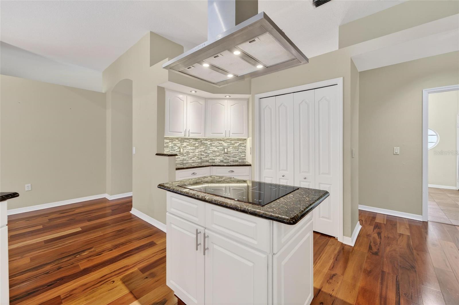 CANTERBURY OAKS - Residential