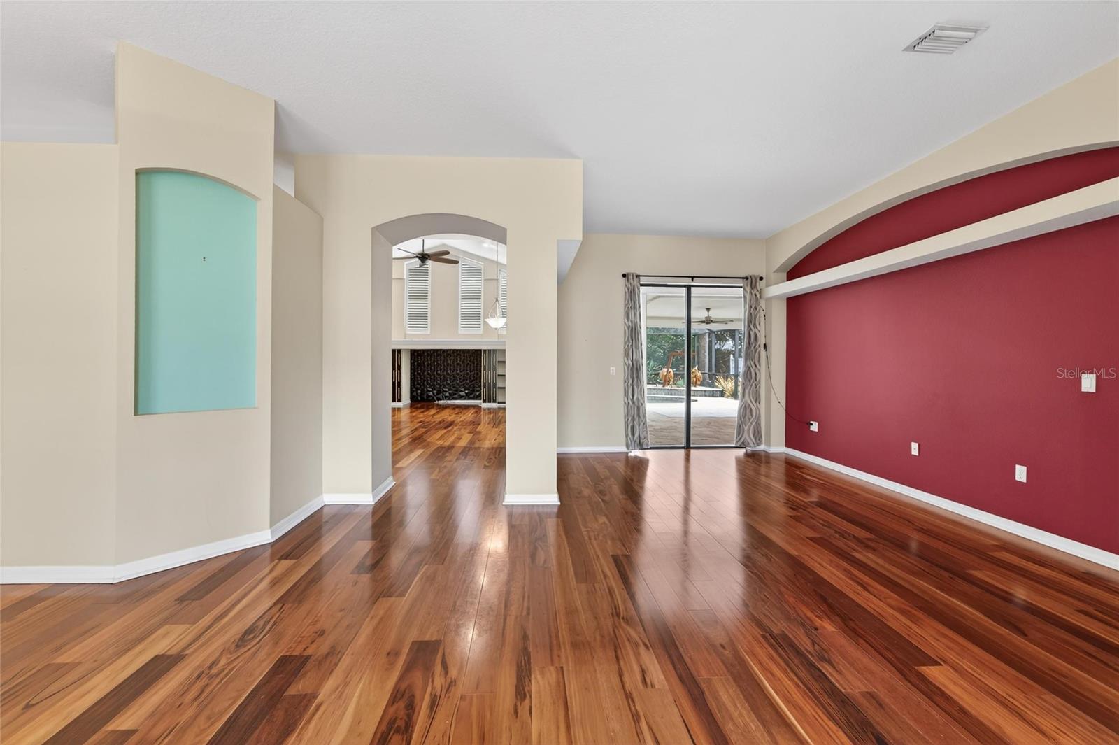 CANTERBURY OAKS - Residential