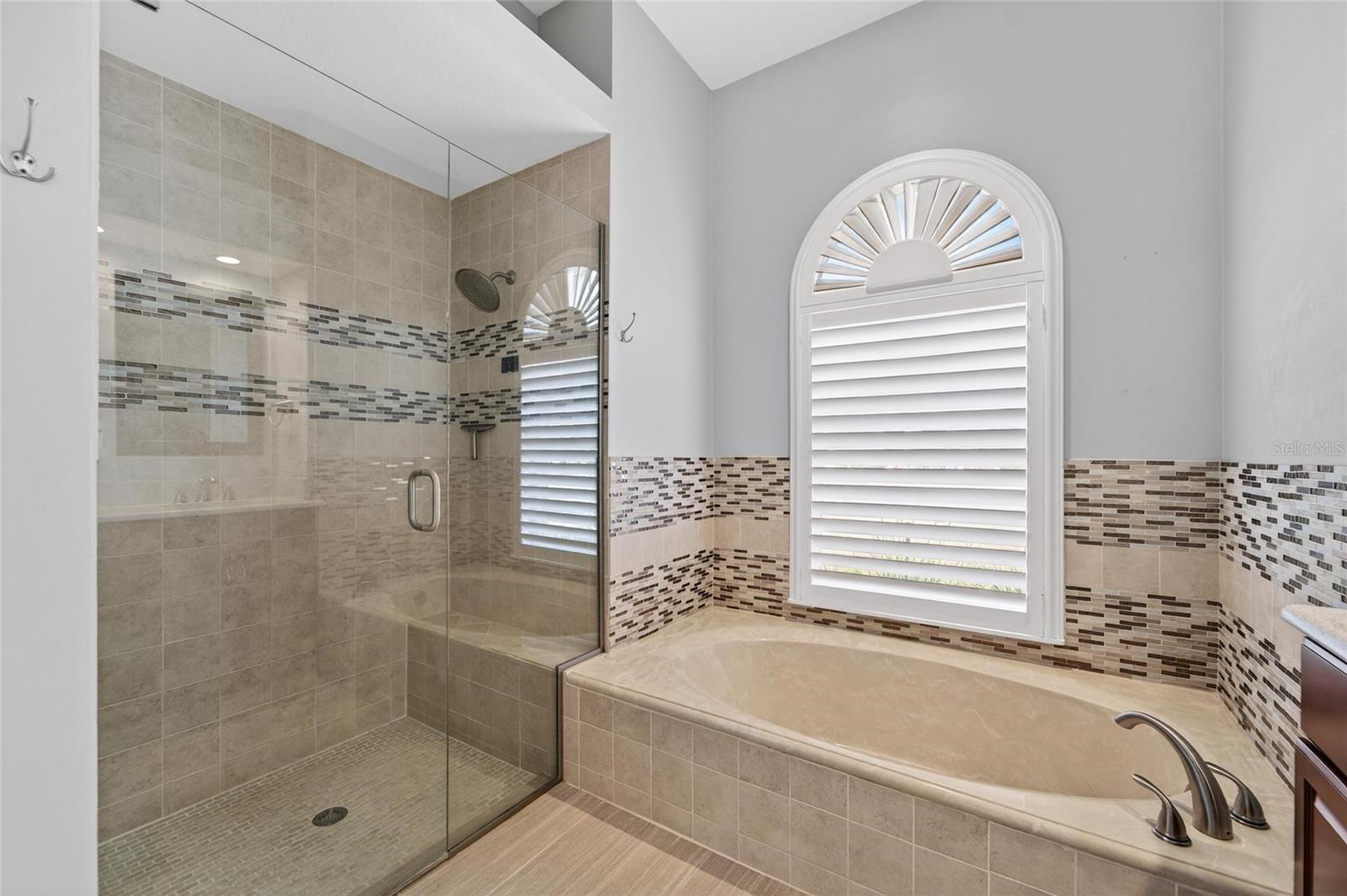 CANTERBURY OAKS - Residential