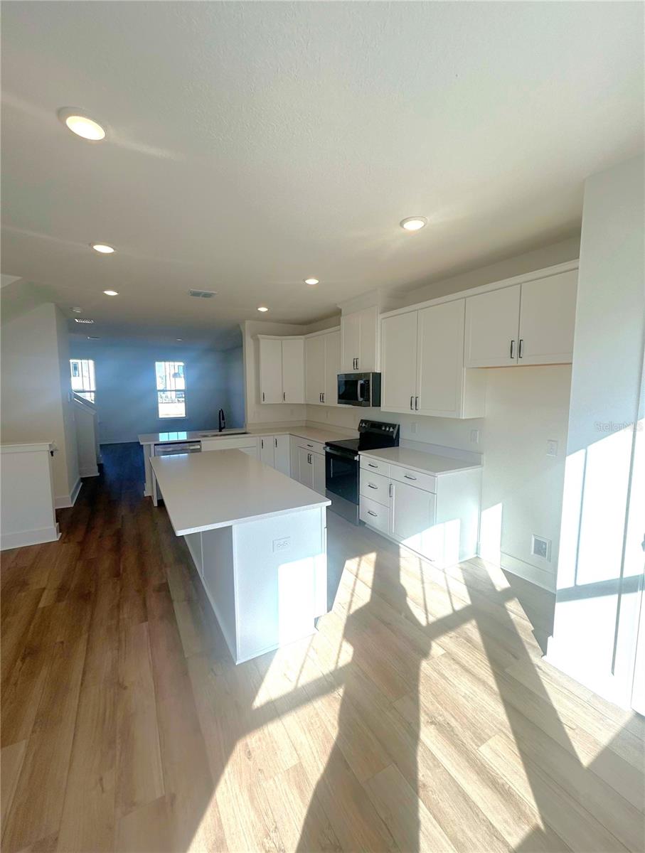 15274 GROVESIDE ROAD