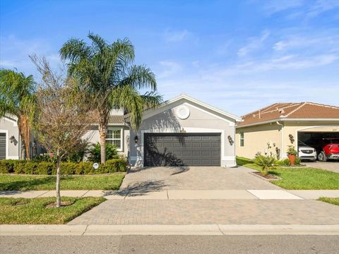 A home in WIMAUMA