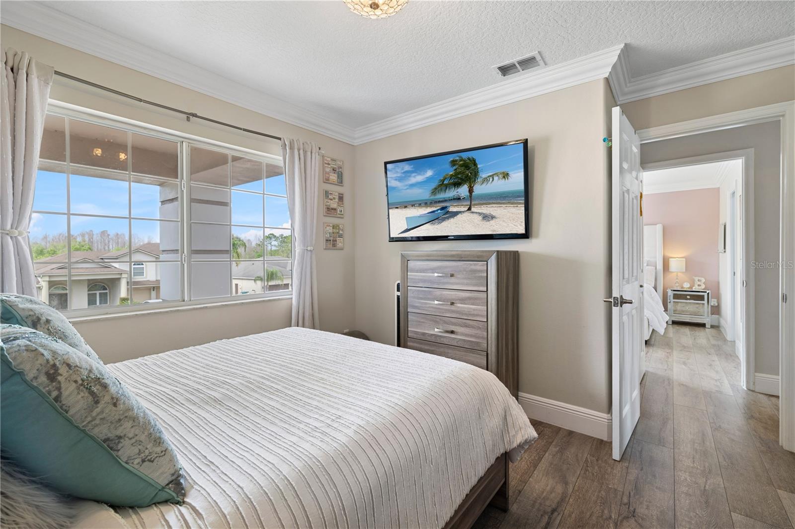 WINTERMERE POINTE - Residential