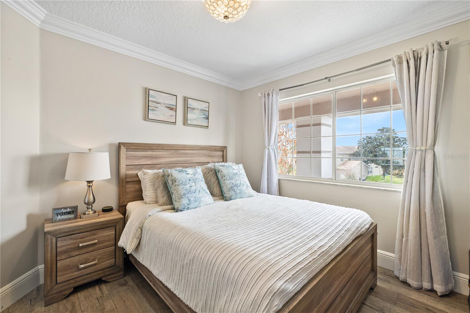 WINTERMERE POINTE - Residential