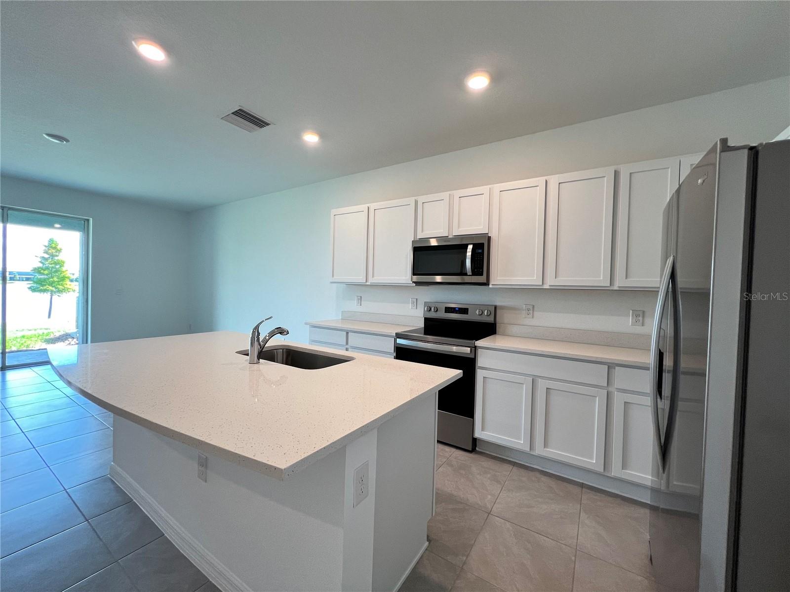 MANGROVE POINT PH 1 - Residential Lease