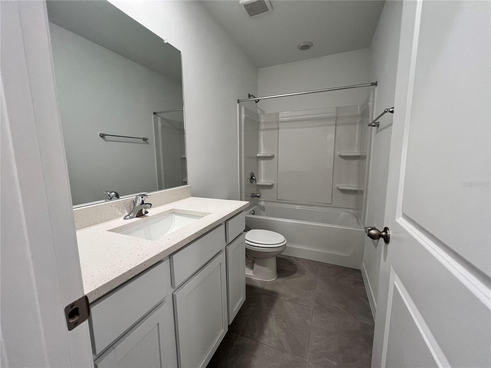 MANGROVE POINT PH 1 - Residential Lease