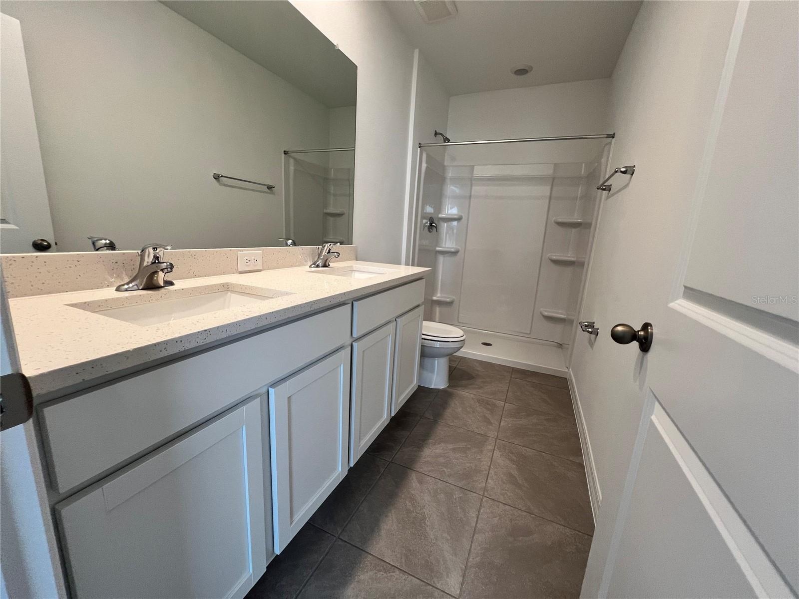 MANGROVE POINT PH 1 - Residential Lease