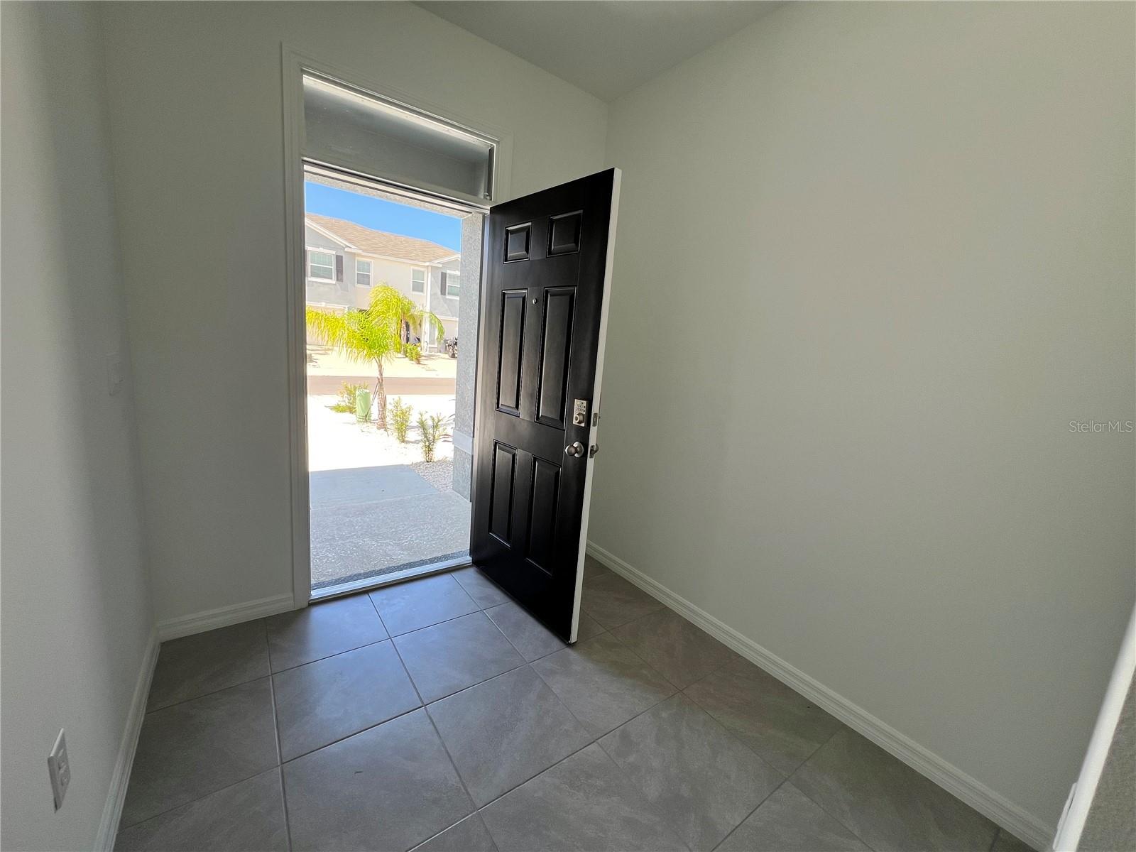 MANGROVE POINT PH 1 - Residential Lease