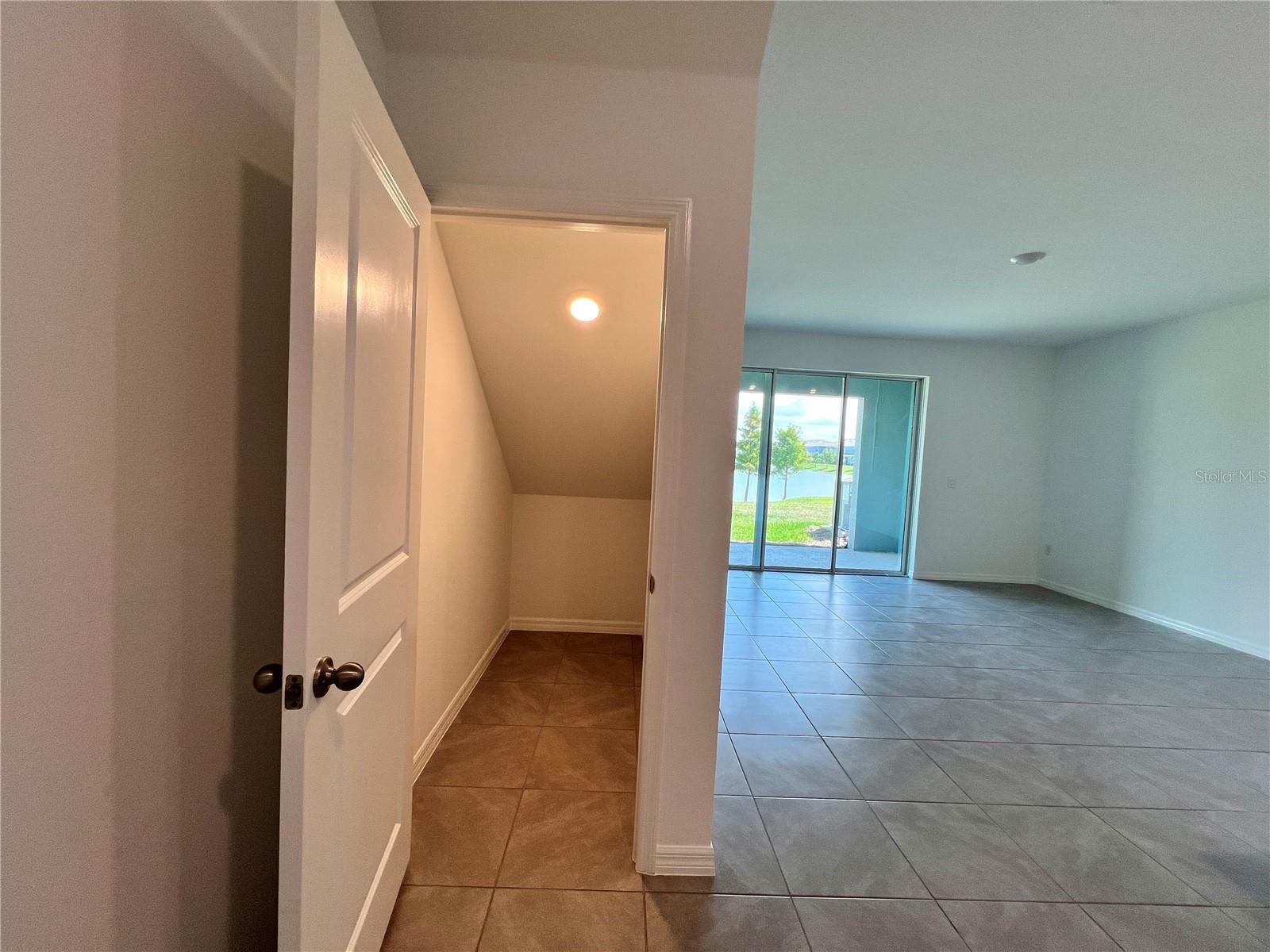 MANGROVE POINT PH 1 - Residential Lease