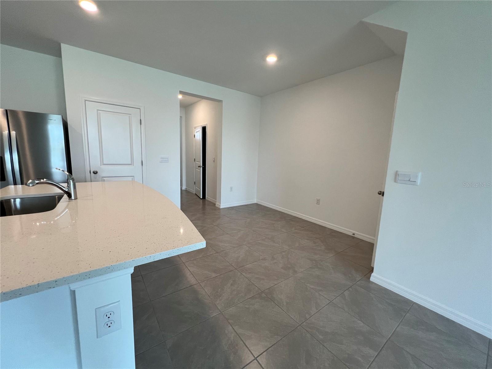 MANGROVE POINT PH 1 - Residential Lease
