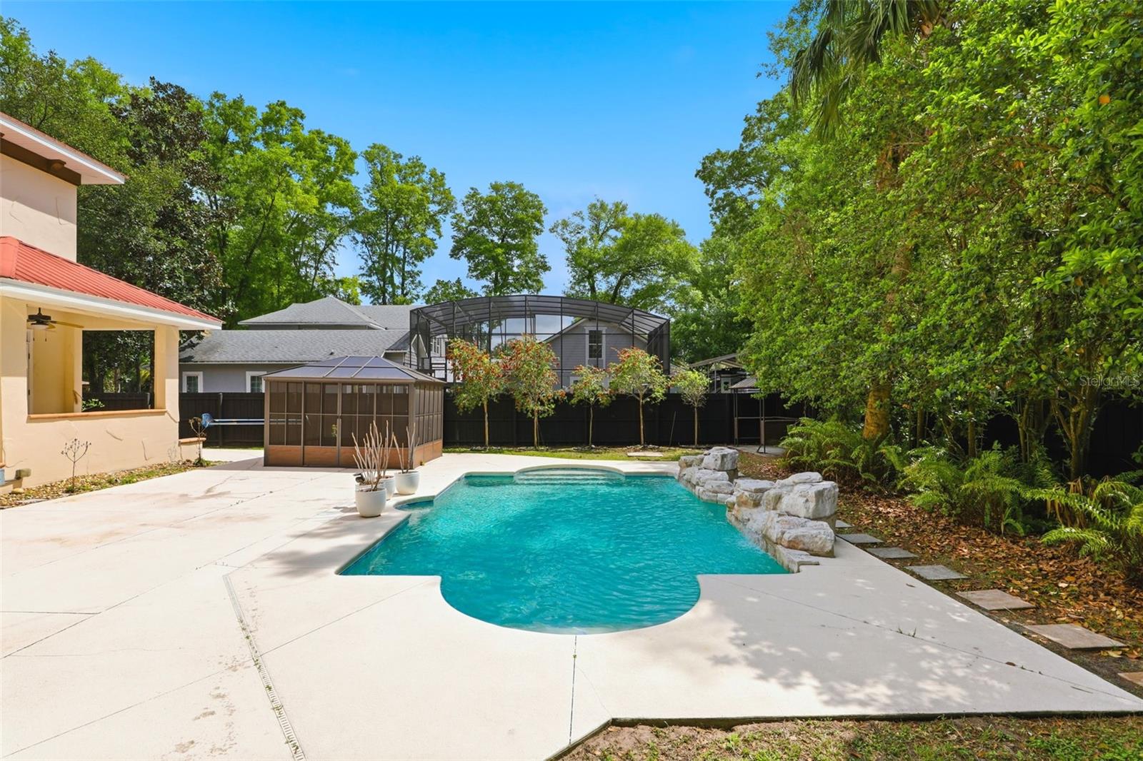 MAP/LK HELEN - Residential