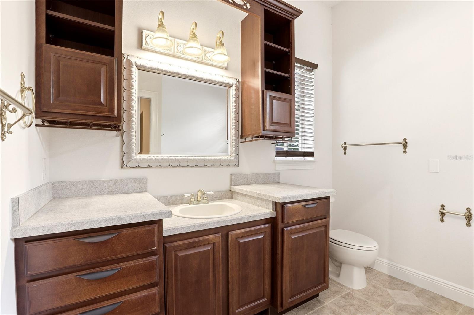 MAP/LK HELEN - Residential