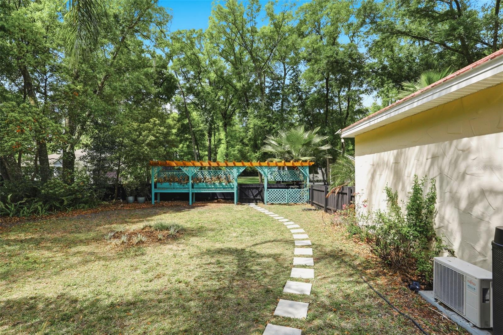 MAP/LK HELEN - Residential