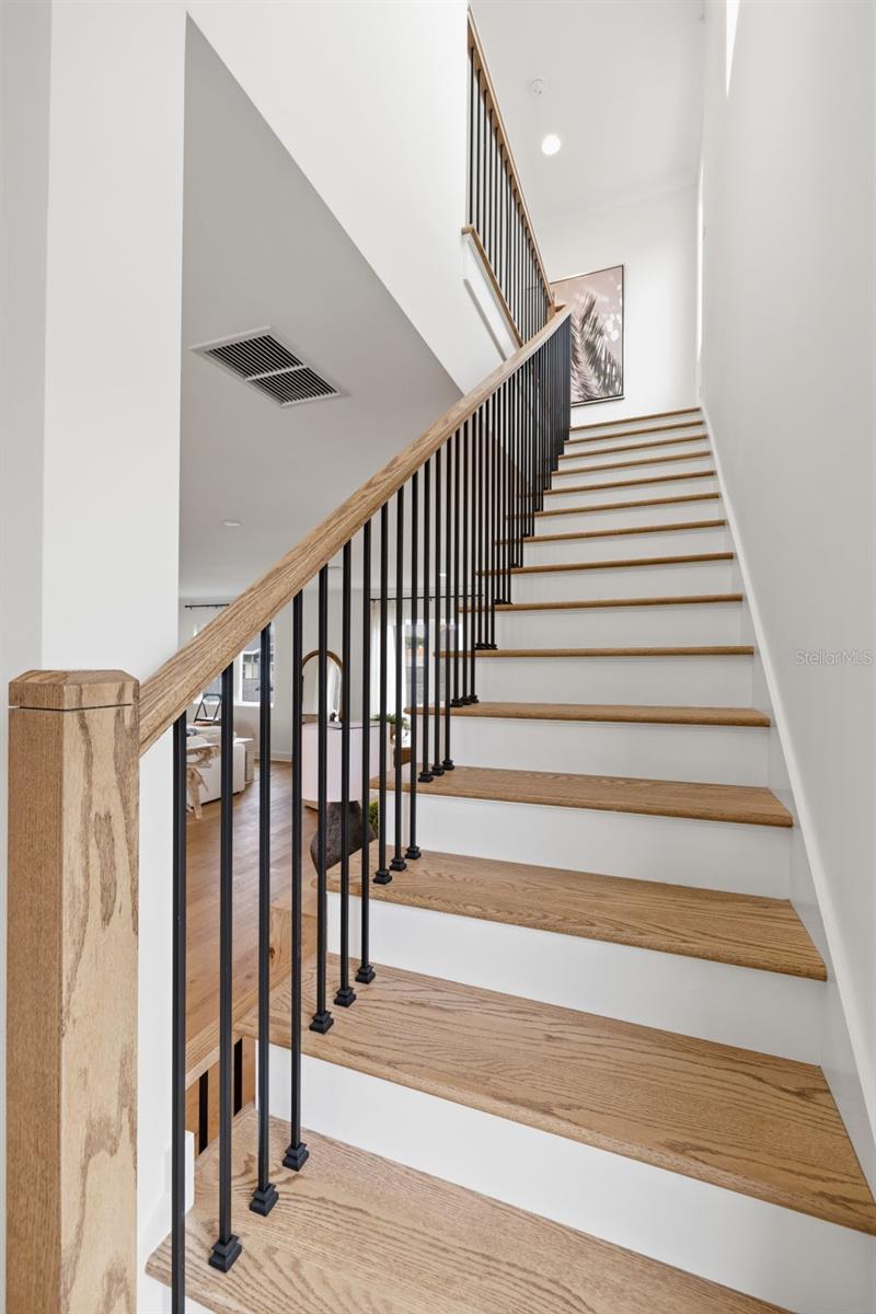 ALBANY WALK TOWNHOMES - Residential