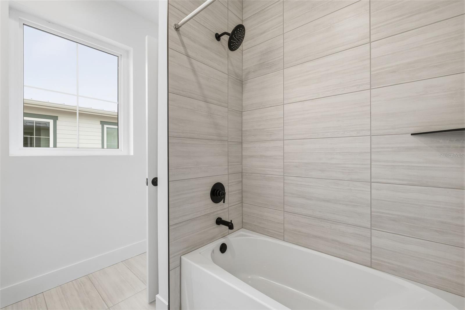 ALBANY WALK TOWNHOMES - Residential