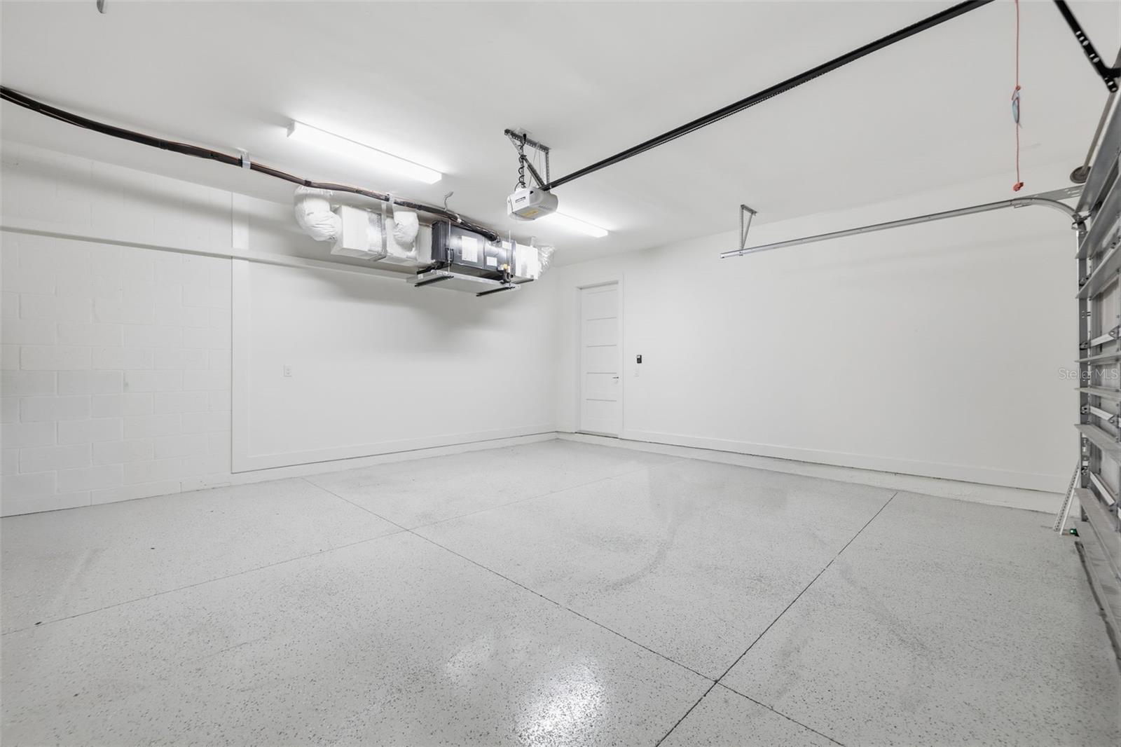 ALBANY WALK TOWNHOMES - Residential