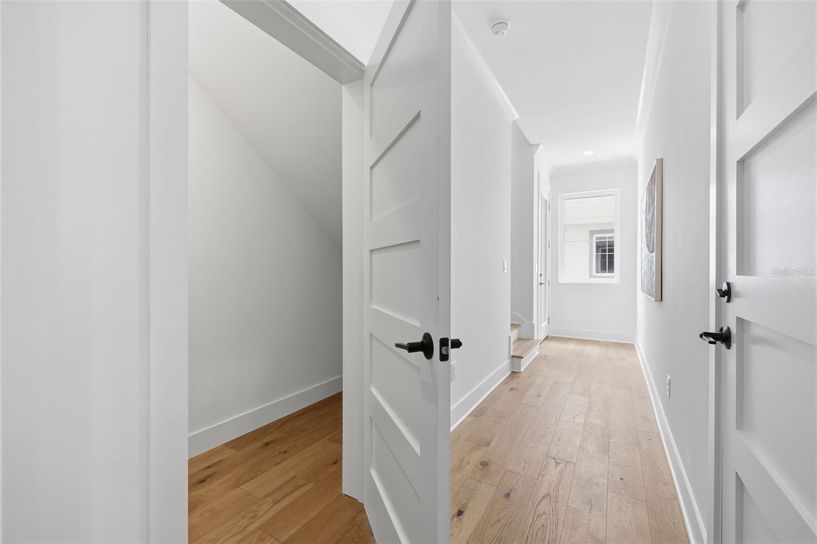 ALBANY WALK TOWNHOMES - Residential