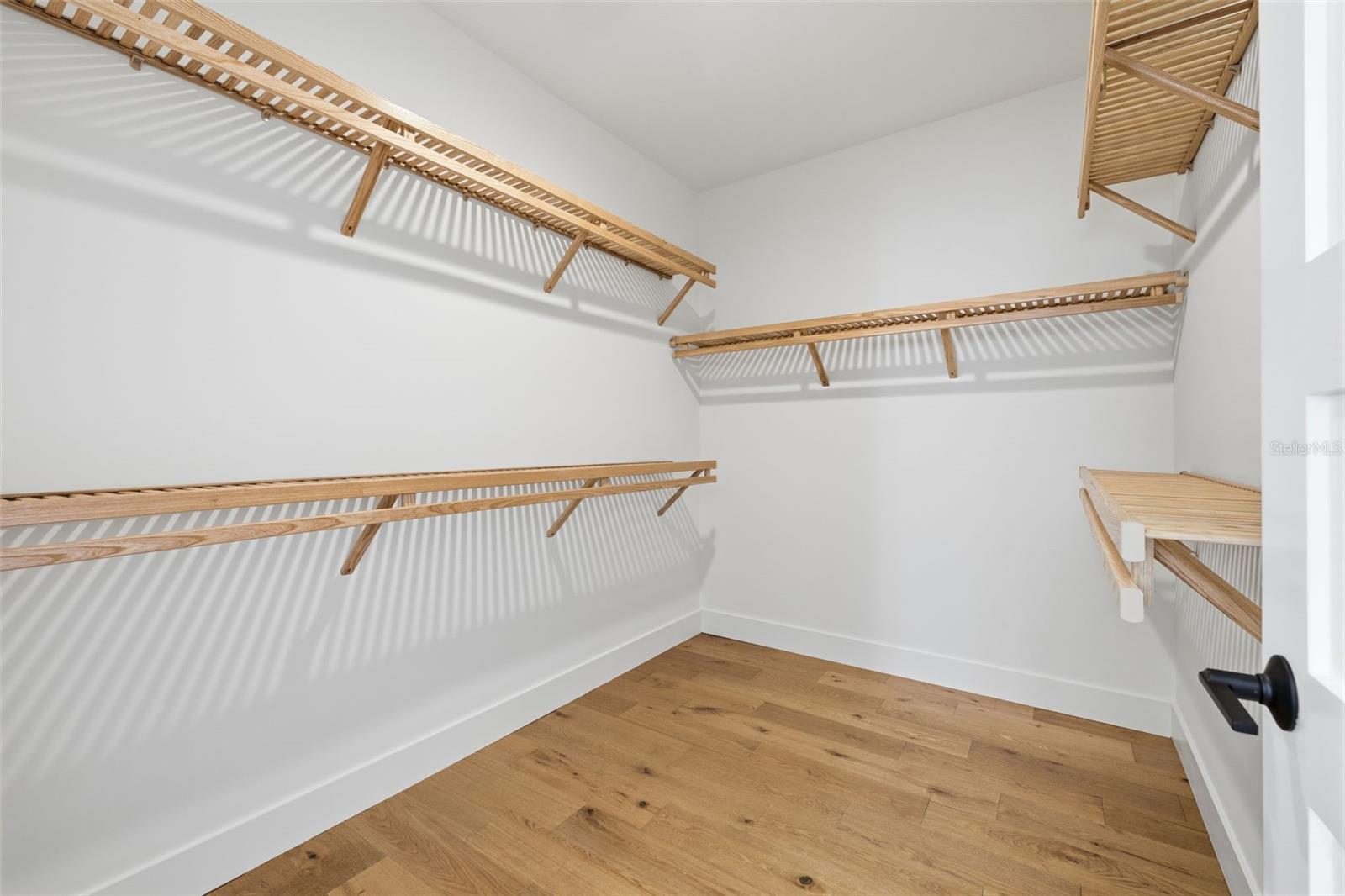 ALBANY WALK TOWNHOMES - Residential