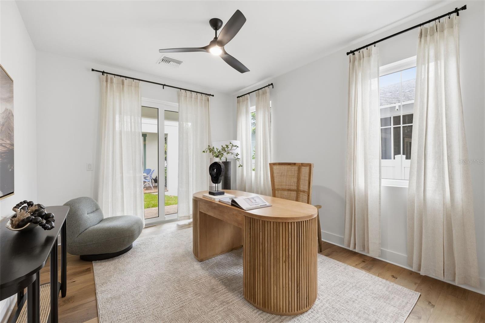 ALBANY WALK TOWNHOMES - Residential