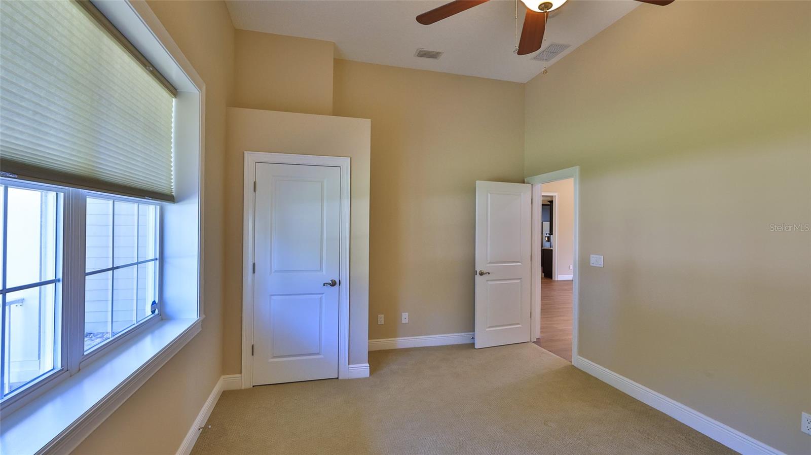 LIGHTHOUSE COVE - Residential