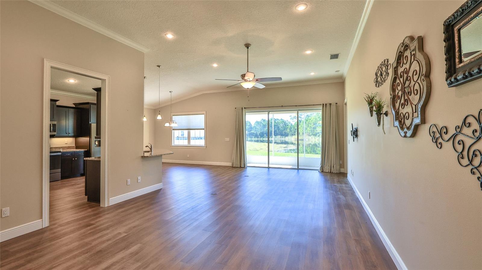 LIGHTHOUSE COVE - Residential