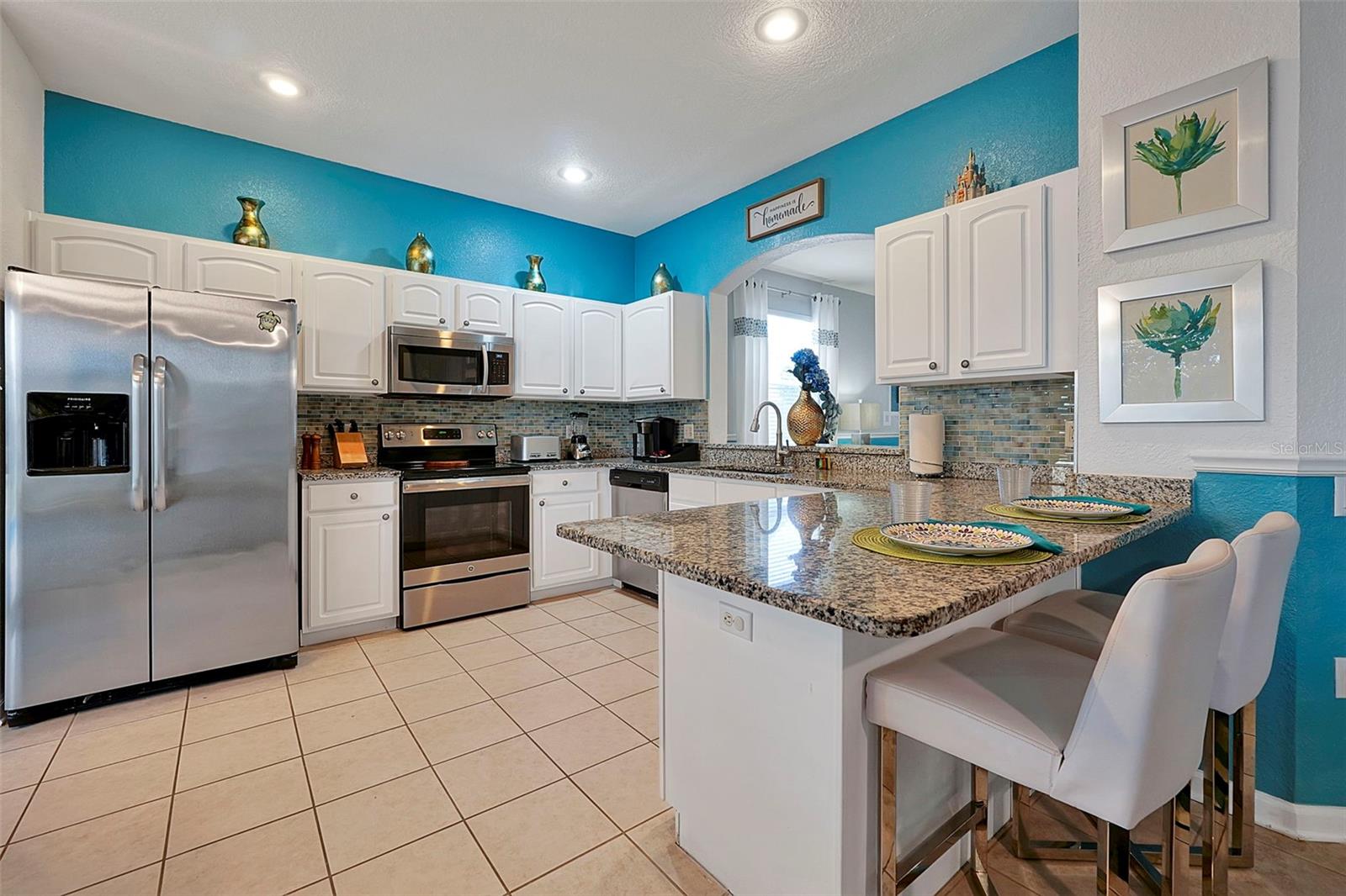 2677 MANESTY LANE