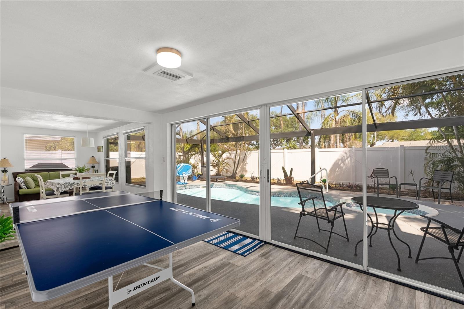 BAY RIDGE ESTATES 1ST ADD - Residential